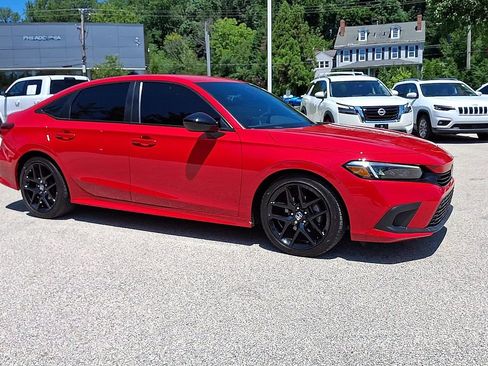 Used 2024 Honda Civic Sport image 2