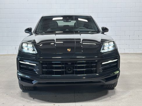 Certified 2026 Porsche Cayenne S AWD/4WD image 9