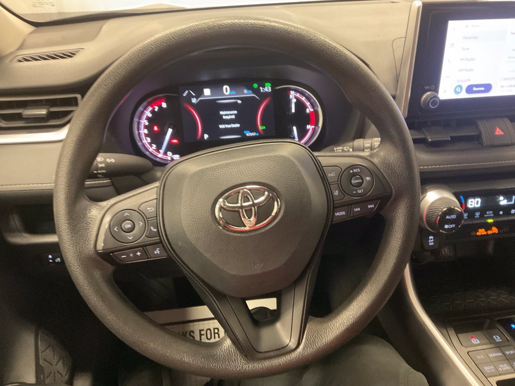 Used 2025 Toyota RAV4 XLE AWD/4WD image 20