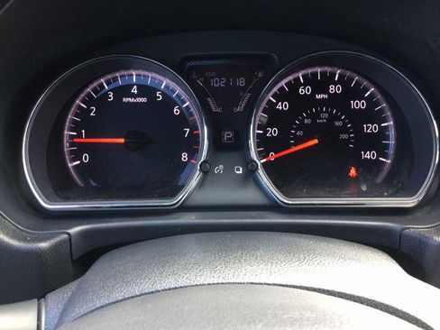 Used 2015 Nissan Versa w/ SL Tech Package FWD image 24
