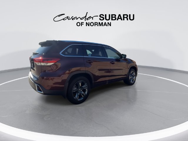 Used 2017 Toyota Highlander Limited Platinum AWD/4WD image 9