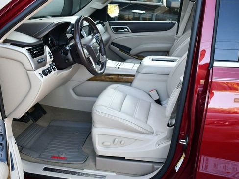 Used 2016 GMC Yukon Denali w/ Open Road Package image 43