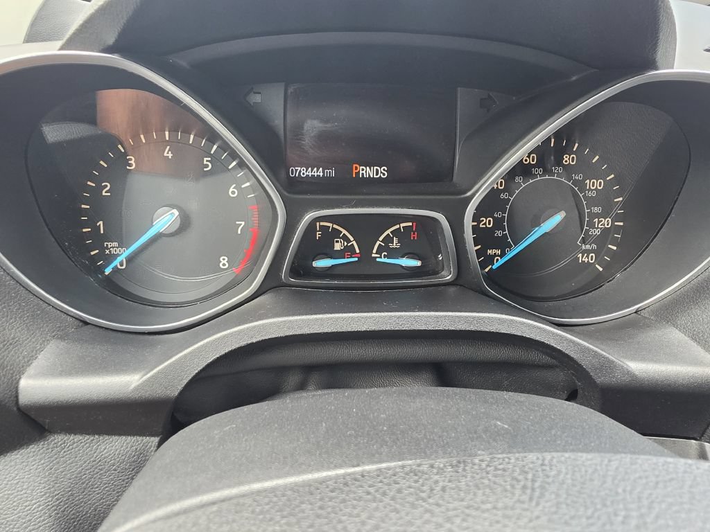 Used 2017 Ford Escape SE w/ SE Cold Weather Package AWD/4WD image 9