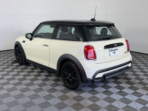 Used 2023 MINI Cooper 2-Door Hardtop image 3