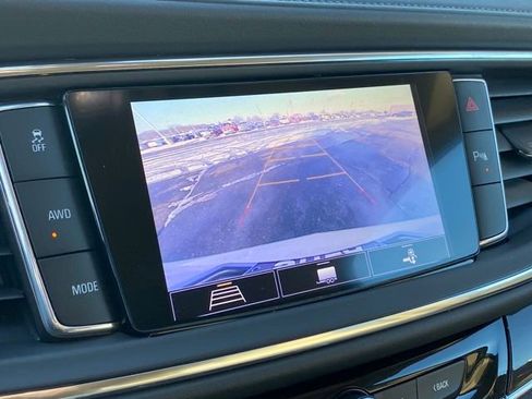 Used 2021 Buick Enclave Essence w/ Sound and Sites Package image 10