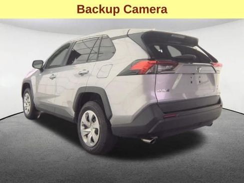 Used 2024 Toyota RAV4 LE image 8