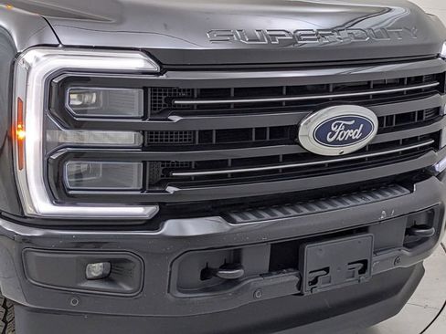 Certified 2025 Ford F250 Platinum AWD/4WD image 46