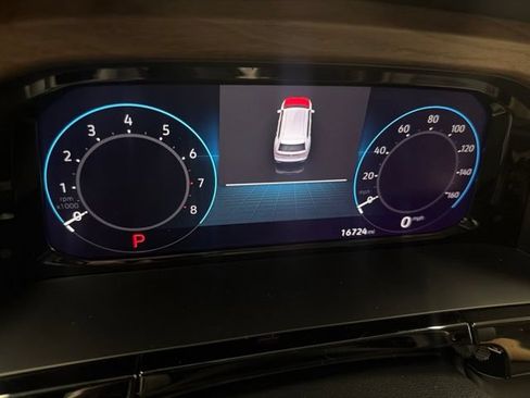 Certified 2025 Volkswagen Atlas SE FWD image 17