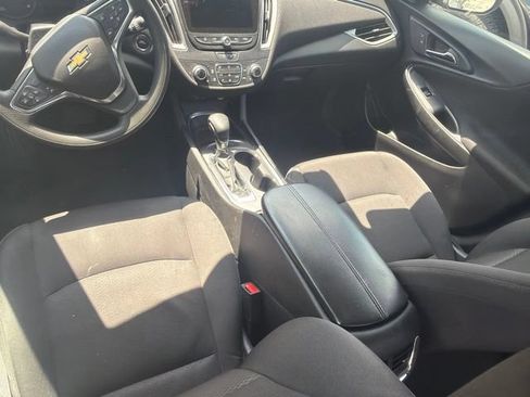 Used 2024 Chevrolet Malibu LT FWD image 9