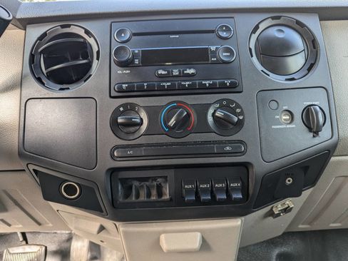 Used 2008 Ford F350 XL image 11