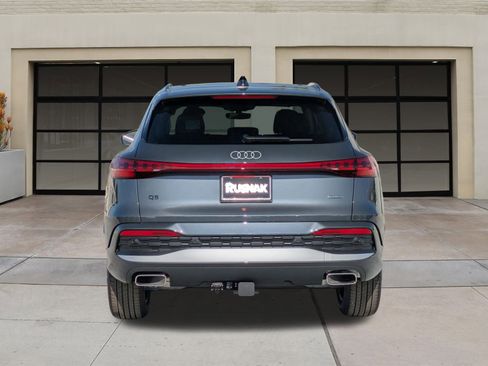 New 2025 Audi Q5 Premium image 4