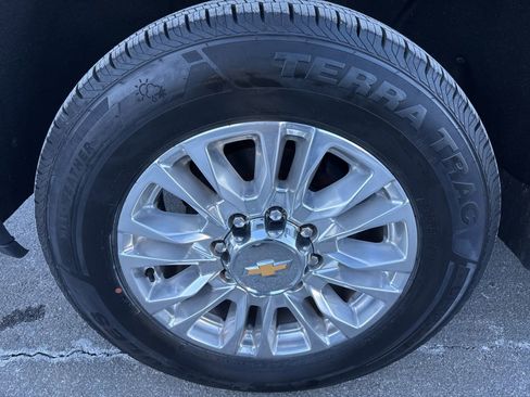 Used 2022 Chevrolet Silverado 3500 High Country w/ Z71 Off-Road Package image 10