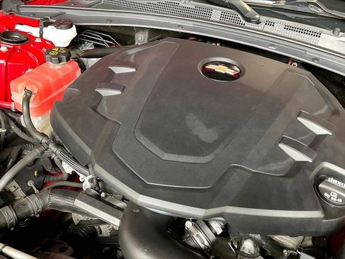 Used 2018 Chevrolet Camaro LT image 27