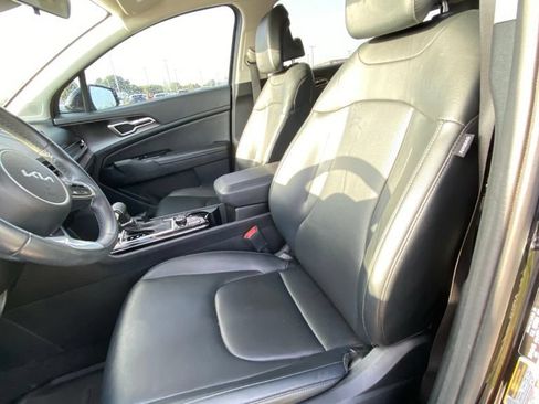 Certified 2024 Kia Sportage EX AWD/4WD image 10