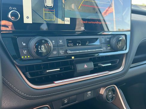 New 2026 Toyota Grand Highlander AWD Hybrid image 28