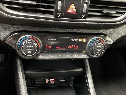 Used 2019 Kia Forte LXS FWD image 16