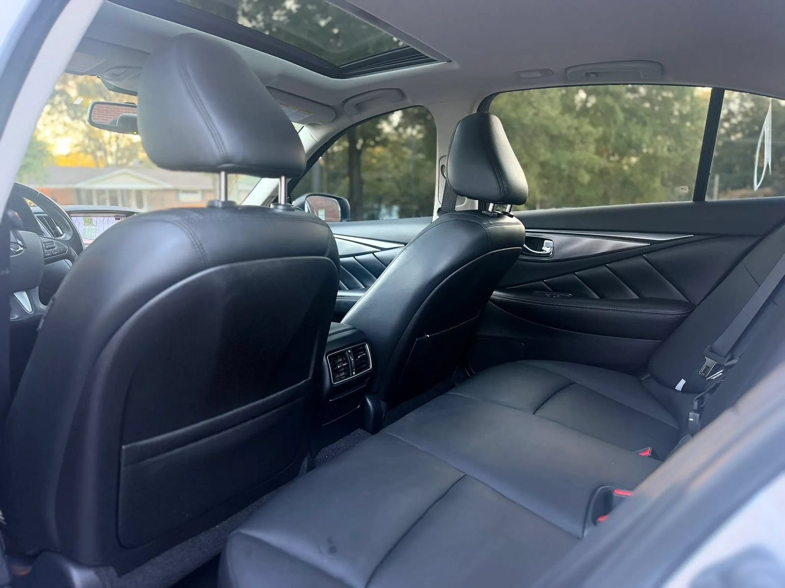 Used 2017 INFINITI Q50 Signature Edition RWD image 12