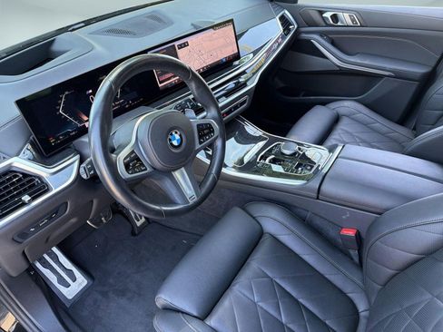 Used 2024 BMW X5 xDrive40i w/ M Sport Package AWD/4WD image 4