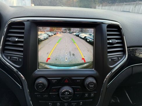 Used 2017 Jeep Grand Cherokee Trailhawk image 11