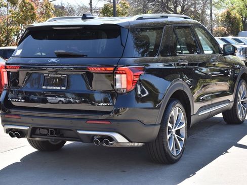 Certified 2025 Ford Explorer Platinum w/ Ultimate Package image 8
