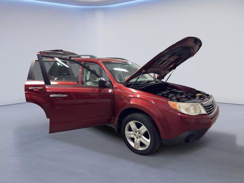 Used 2010 Subaru Forester 2.5X Premium w/ Popular Equipment Group 1A AWD/4WD image 7