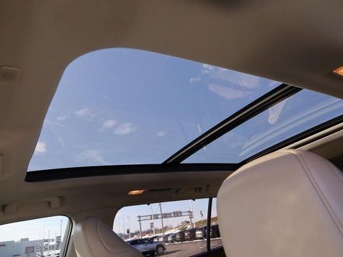 Used 2021 Toyota Highlander Platinum image 9