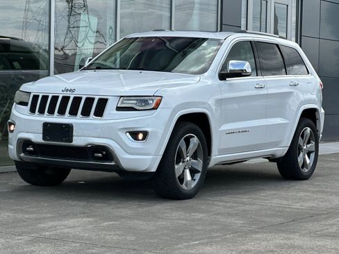 Used 2014 Jeep Grand Cherokee Overland AWD/4WD image 7