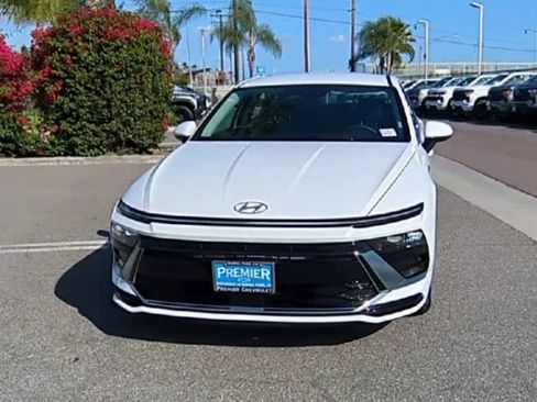 Used 2025 Hyundai Sonata SEL FWD image 3