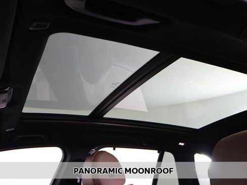 Used 2022 BMW X5 xDrive40i AWD/4WD image 4