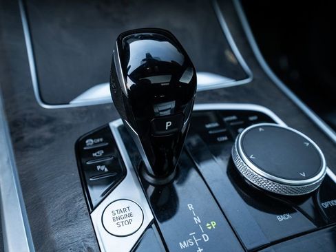 Used 2023 BMW X5 xDrive40i w/ Parking Assistance Package image 27