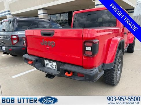 Used 2025 Jeep Gladiator Mojave AWD/4WD image 4