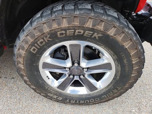 Used 2018 Jeep Wrangler Unlimited Sahara image 10