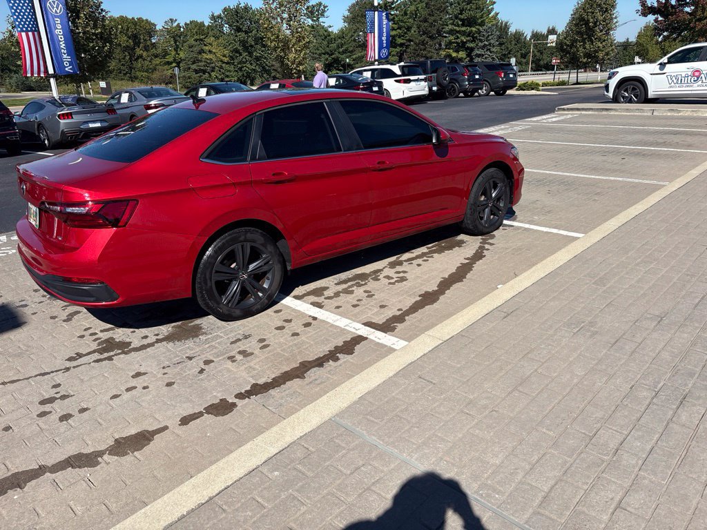 Used 2024 Volkswagen Jetta SE FWD image 12