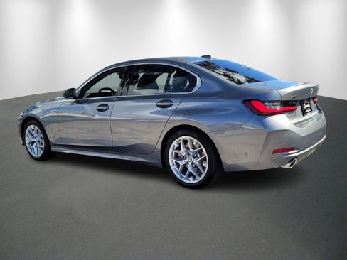 Used 2026 BMW 330i xDrive Sedan w/ Premium Package image 5