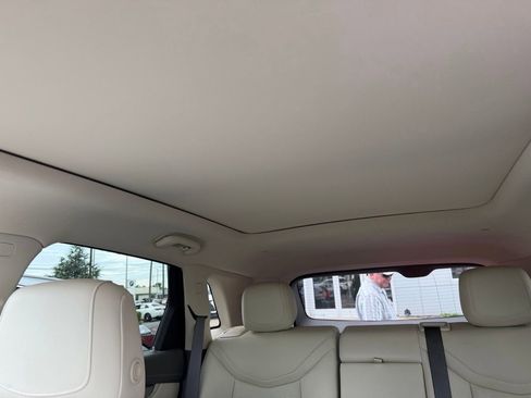 Used 2023 Cadillac XT5 Premium Luxury w/ Technology Package AWD/4WD image 20