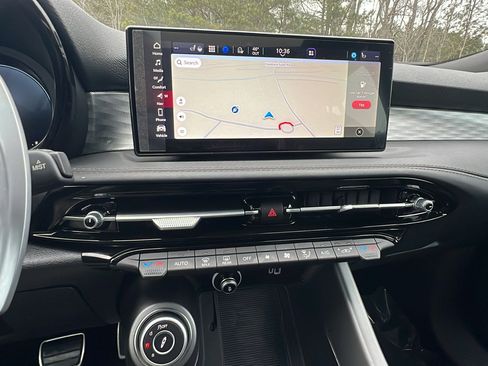 Used 2024 Alfa Romeo Tonale Veloce image 33