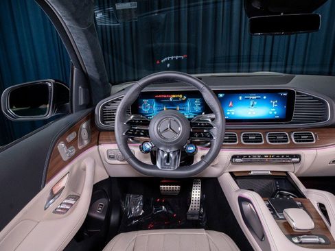 New 2026 Mercedes-Benz GLS 63 AMG 4MATIC image 15