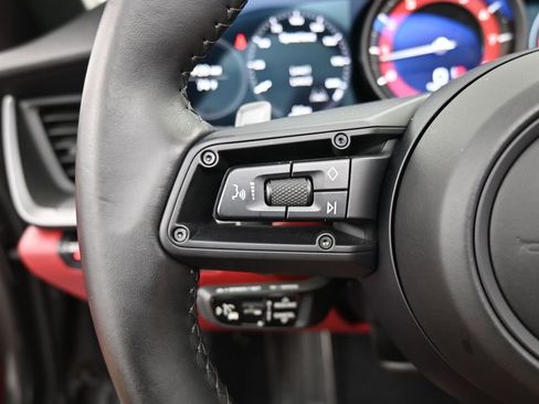 Used 2020 Porsche 911 Carrera 4S image 12