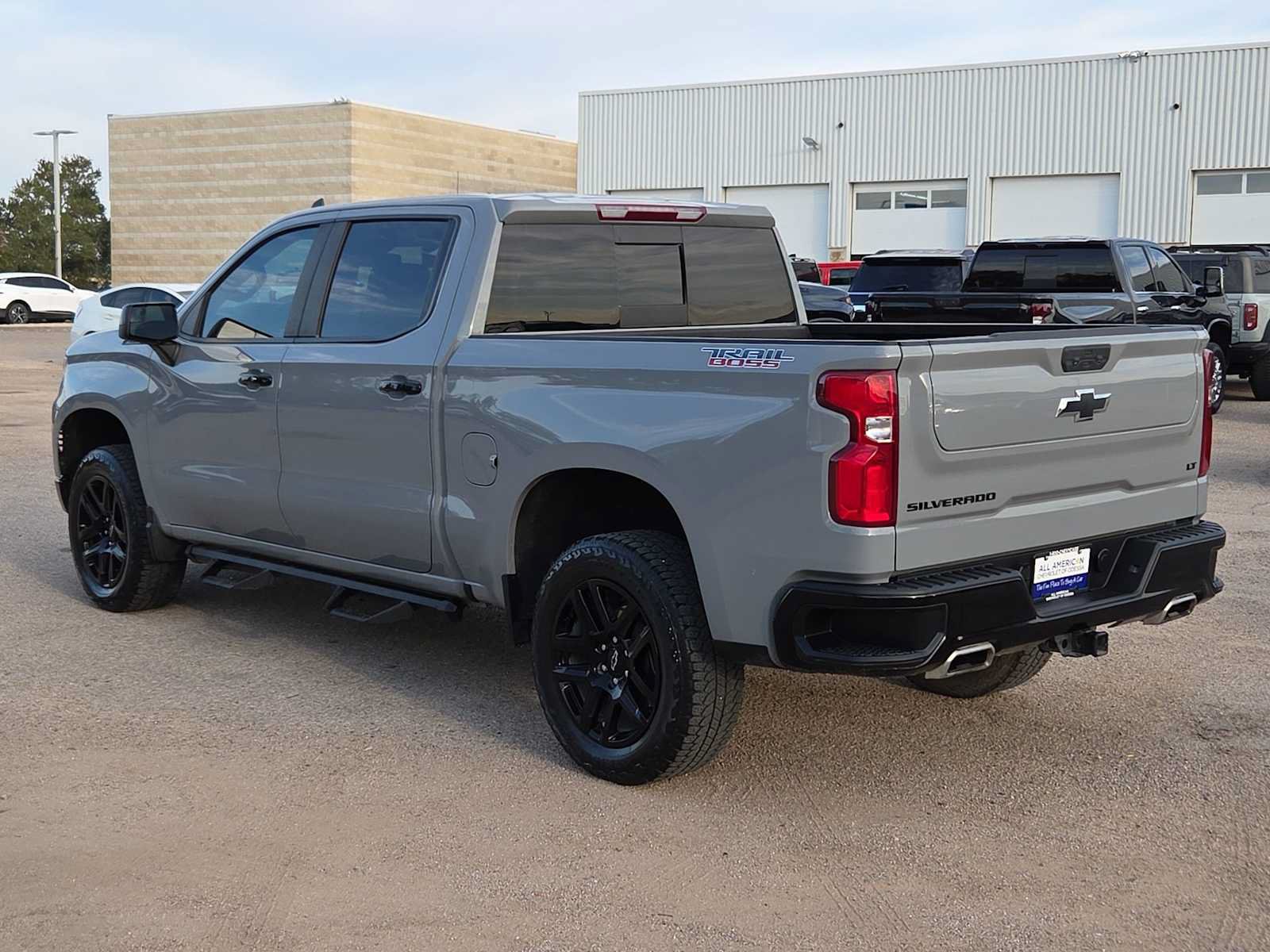 Used 2024 Chevrolet Silverado 1500 LT Trail Boss w/ Convenience Package II AWD/4WD image 6