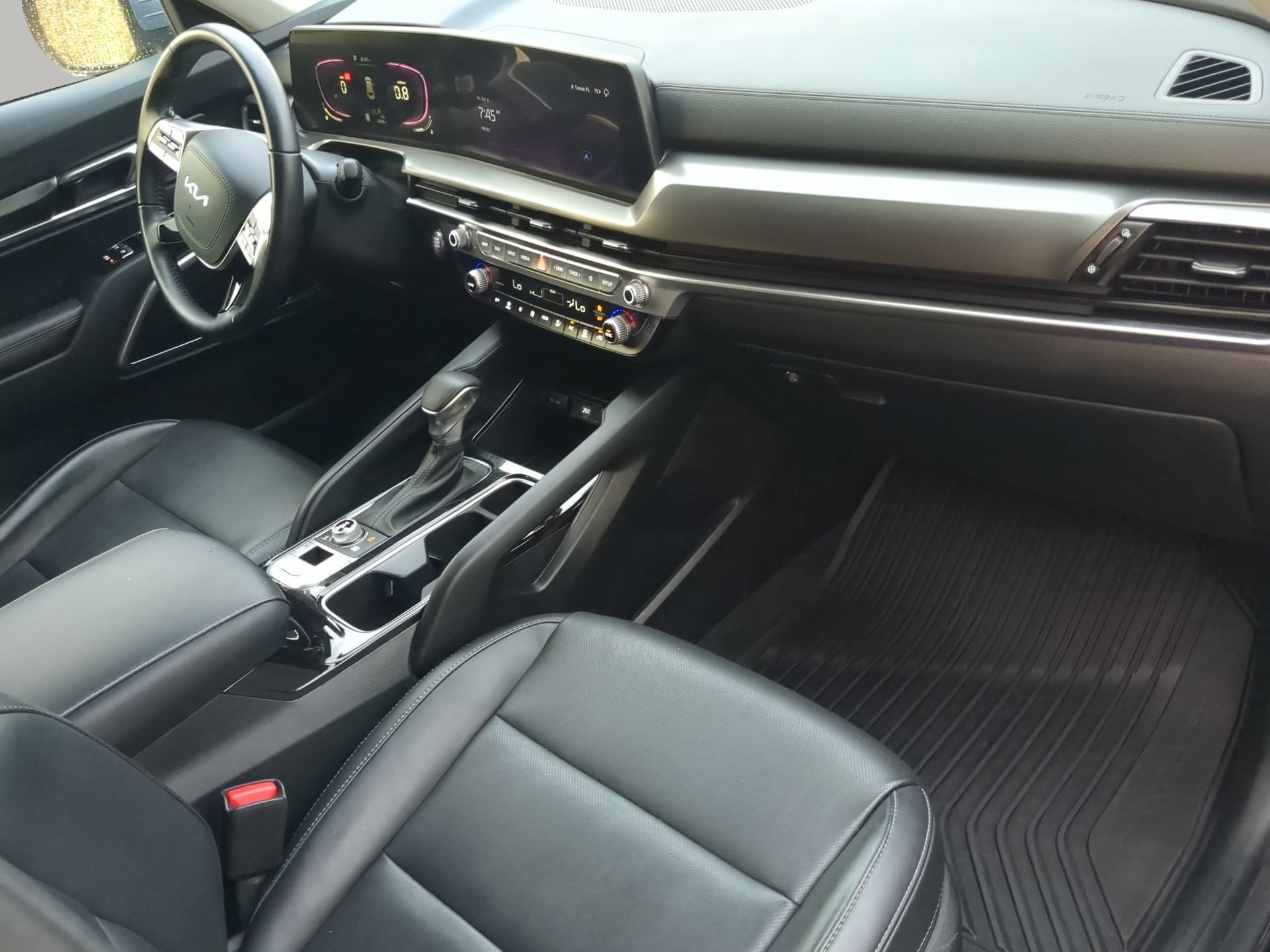 Used 2024 Kia Telluride LX AWD/4WD image 49