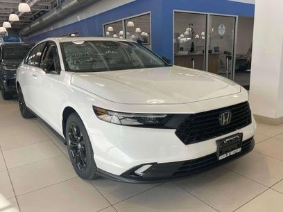 New 2025 Honda Accord SE