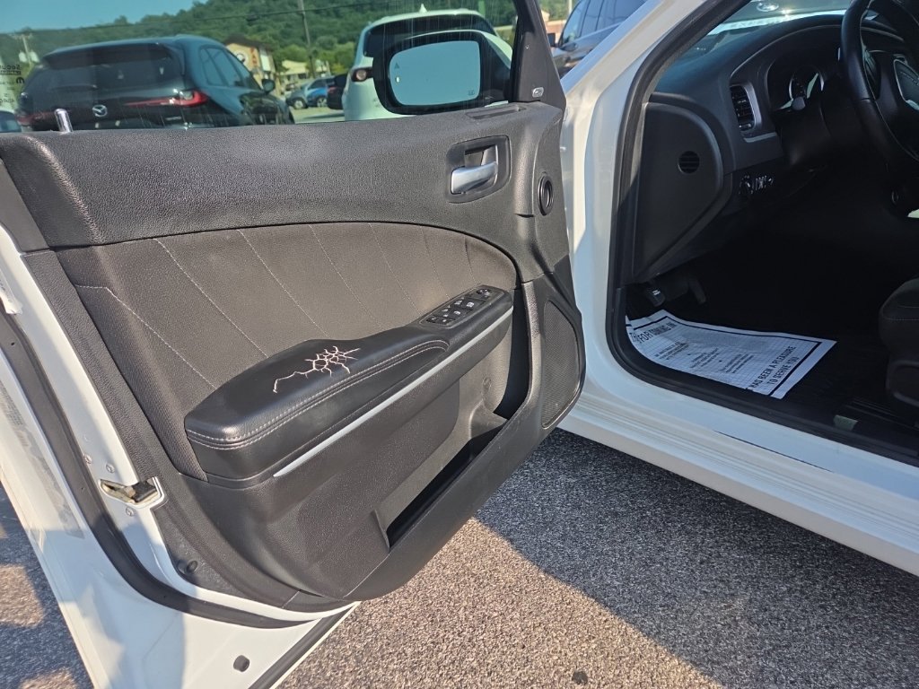 Used 2021 Dodge Charger SXT w/ Driver Convenience Group AWD/4WD image 12