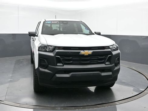 Used 2024 Chevrolet Colorado W/T w/ WT Convenience Package image 8