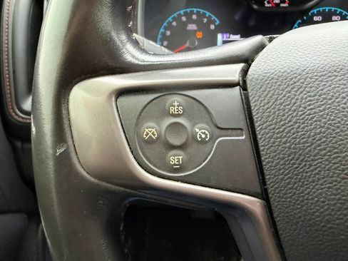 Used 2017 GMC Canyon SLE w/ All Terrain Package AWD/4WD image 13