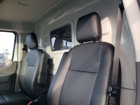 New 2025 Ford Transit 250 Low Roof image 23