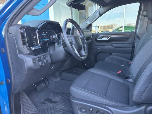 Used 2022 Chevrolet Silverado 1500 LT Trail Boss image 18