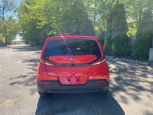 Used 2021 Kia Soul S FWD image 4