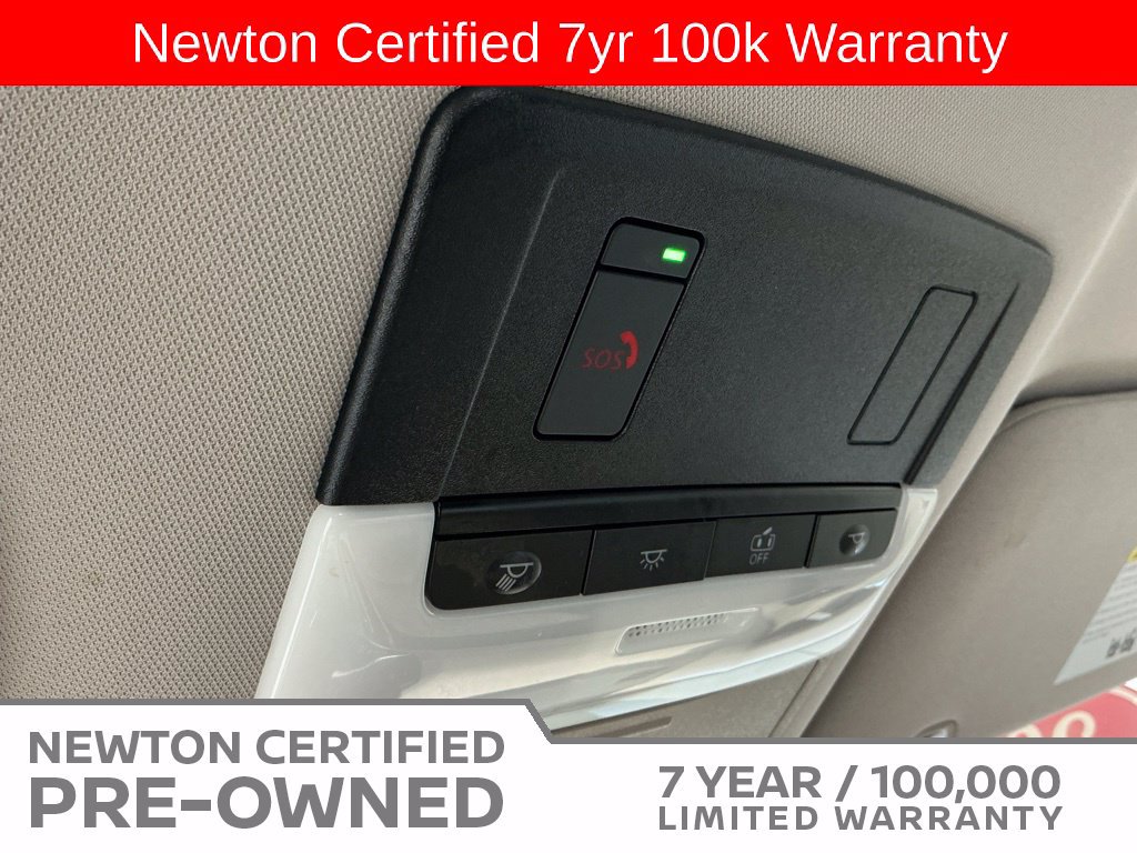 Used 2025 Nissan Pathfinder SL AWD/4WD image 39