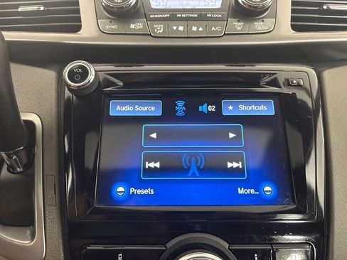 Used 2017 Honda Odyssey EX-L image 22