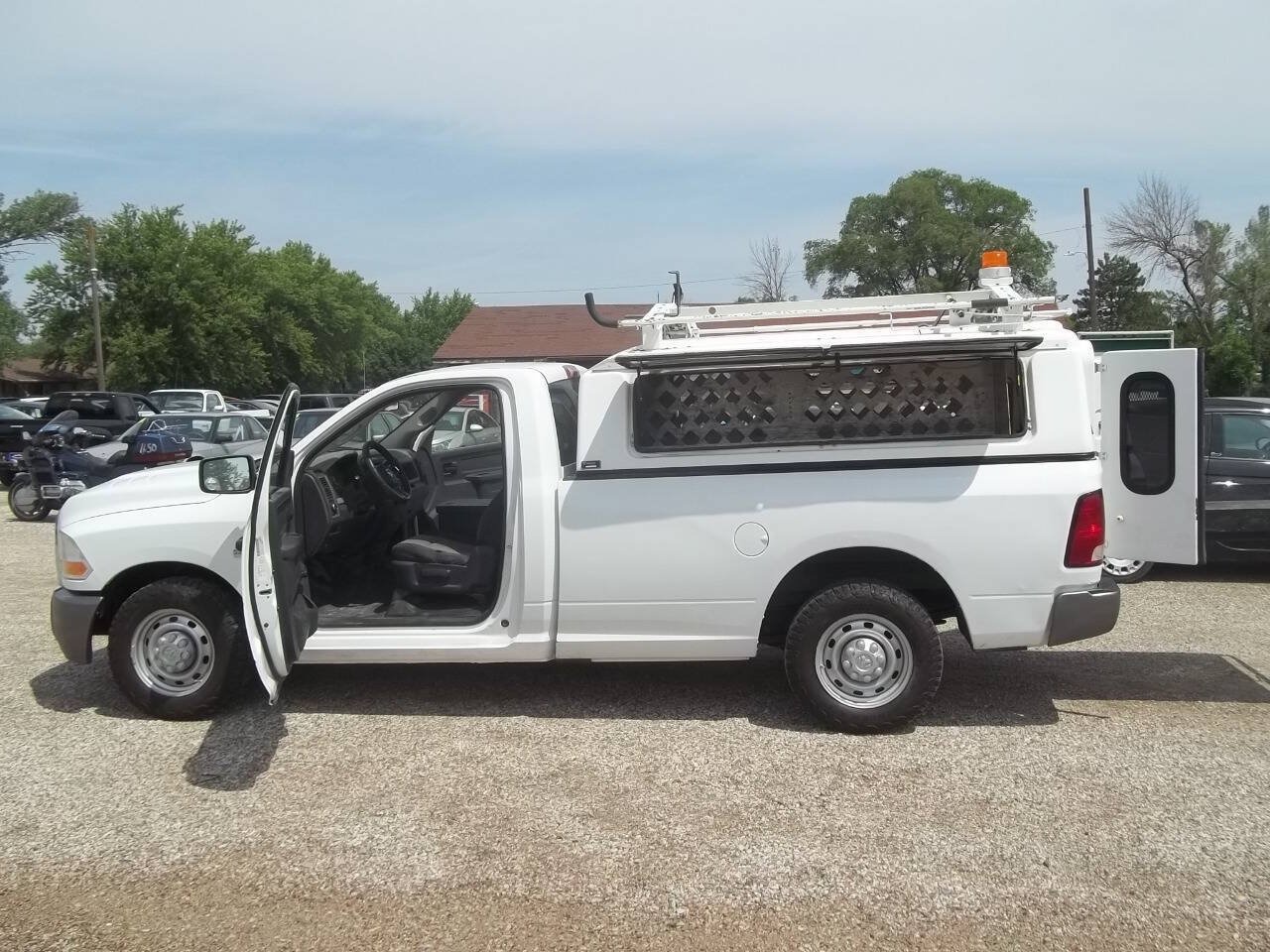 Used 2011 RAM 2500 ST w/ ST Popular Equipment Group RWD image 2